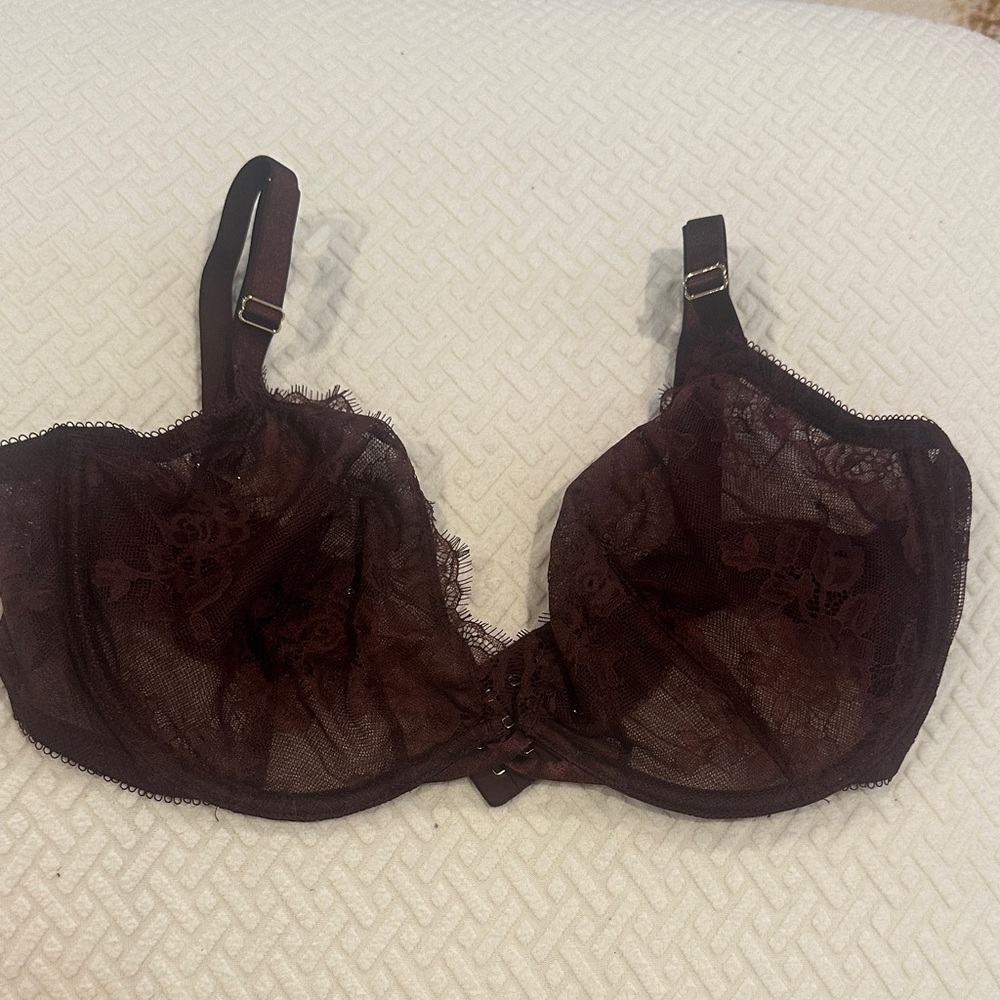 Victoria's Secret Lace Underwire Bra in Deep Burgundy